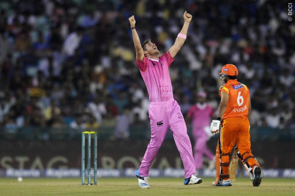 Southee, Boult inspired Knights hand Lions thumping defeat in CLT20 qualifiers