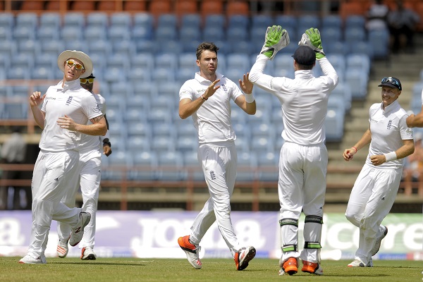 3rd Ashes Test: It is advantage England courtesy James Anderson