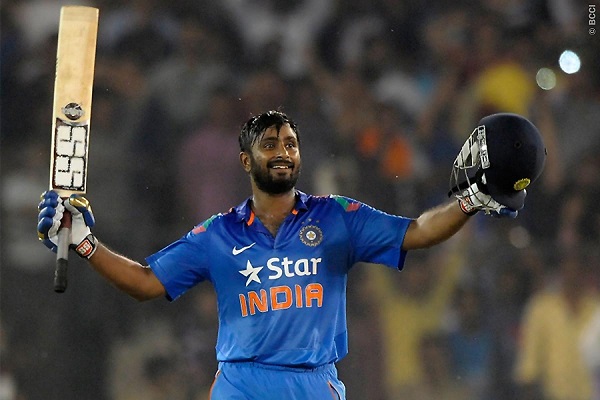 Ambati Rayudu stamps his mark with gritty hundred after top-order collapse