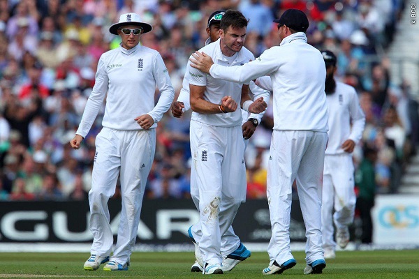 3rd Ashes Test: England inching toward massive win over Australia