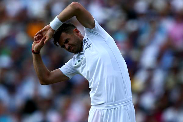 James Anderson has suffered a side injury in 3rd Ashes Test. Image: ECB/Twitter