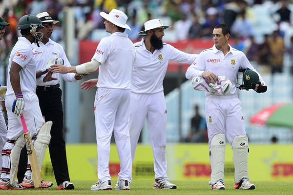 South African Quinton de Kock fined for nudging Tamim Iqbal in 1st Test. Image: Twitter