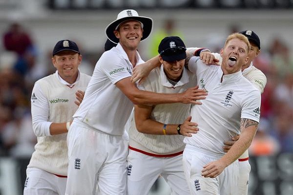 England have regained the Ashes series by beating Australia in 4th Test.