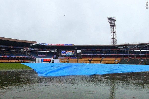 The weather conditions at the M Chinnaswamy Stadium didn't allow the play to start on Day 3.