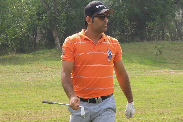 MS Dhoni Shows His Gratitude Towards Army With Charitable Golf Event