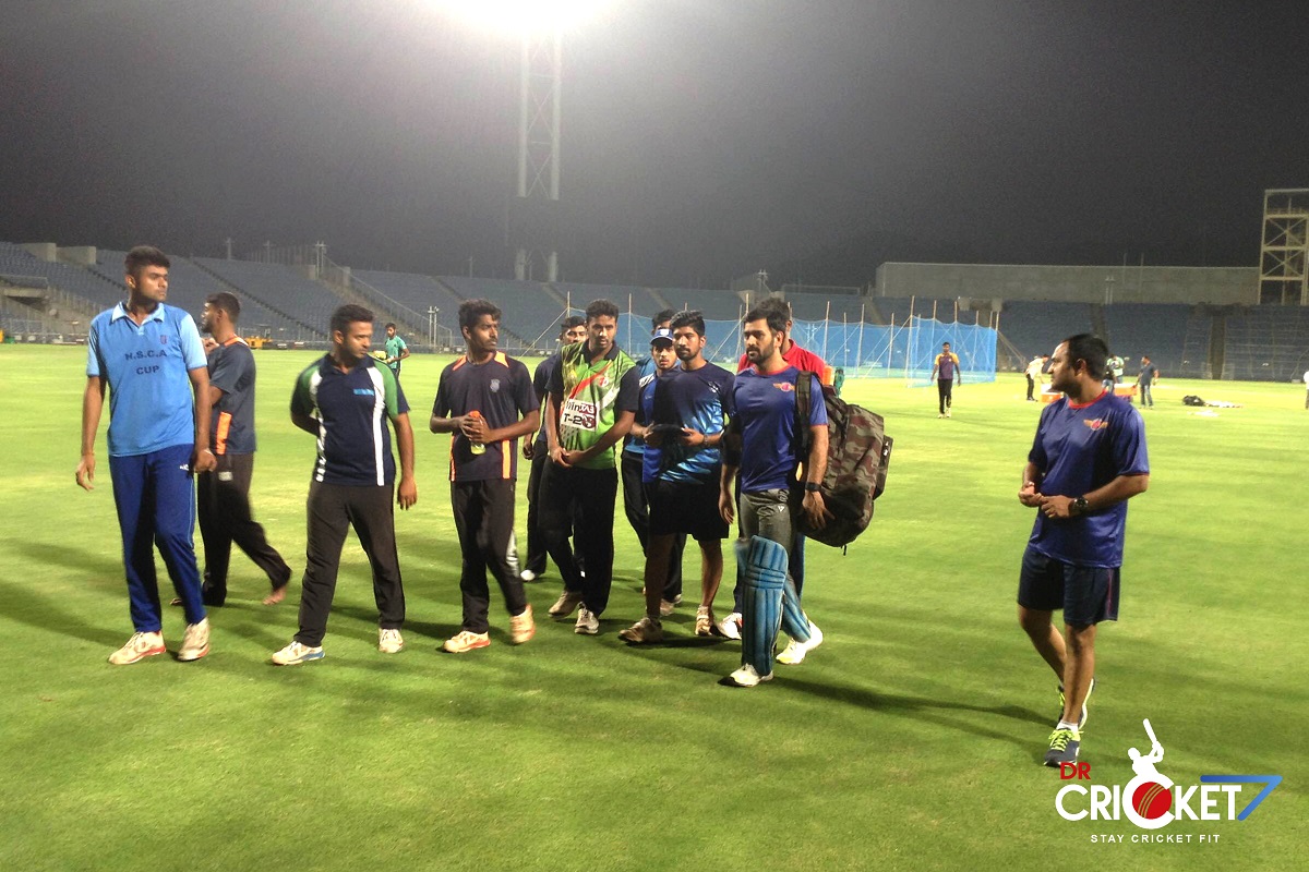 Exclusive Images of MS Dhoni in Rising Pune Supergiants' Practice Session