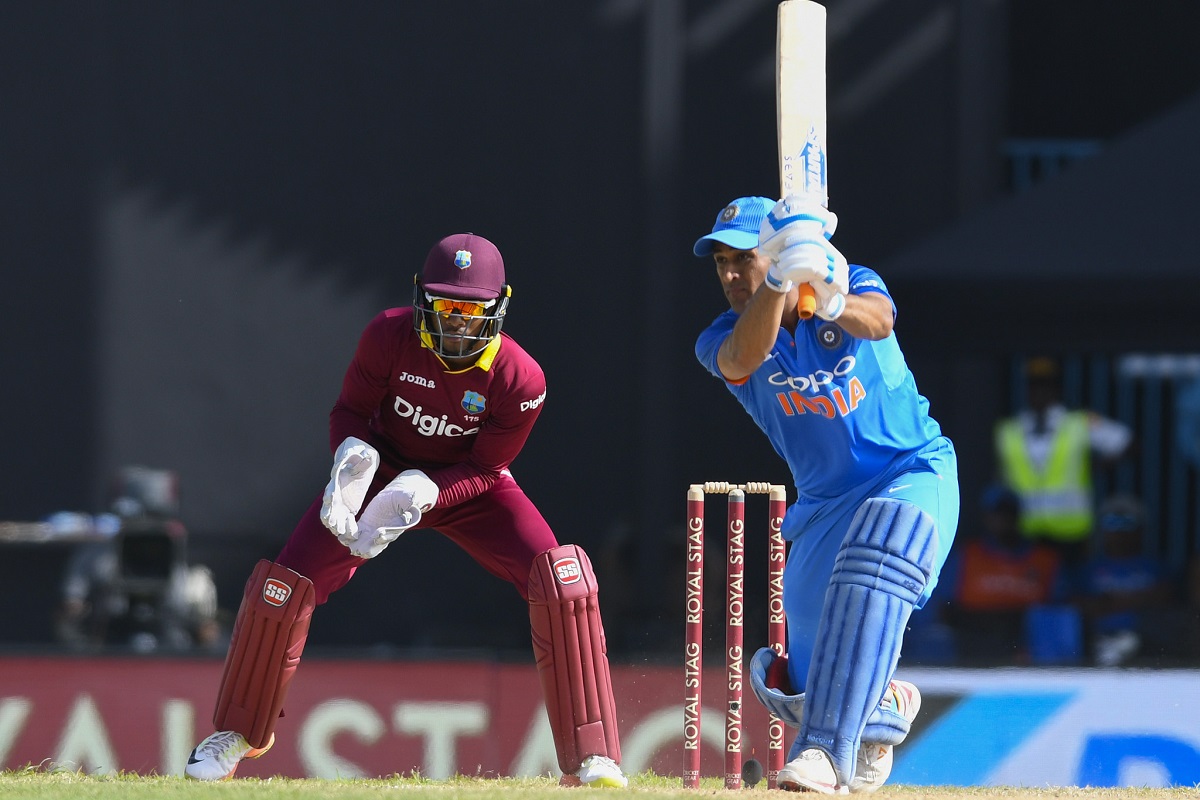 Sanjay Bangar Defends MS Dhoni After 4th ODI Loss