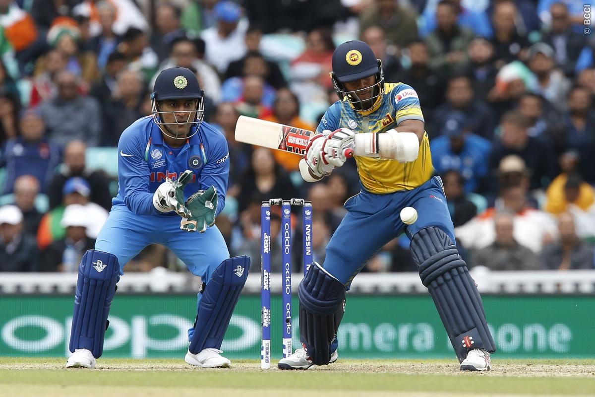MS Dhoni Pulls Off Another Masterclass Stumping!