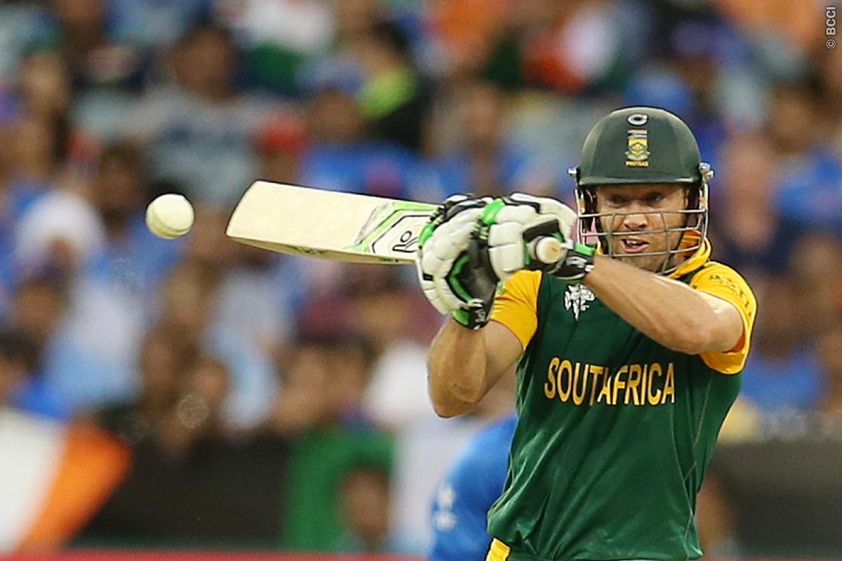 Why AB de Villiers failed to pull off a MS Dhoni?