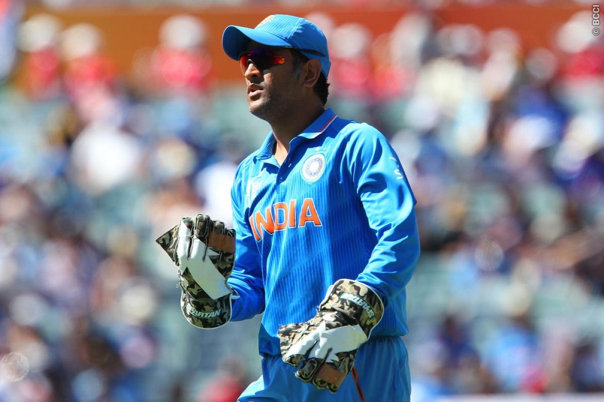 MS Dhoni should continue to lead atleast till World T20, feels former cricketer