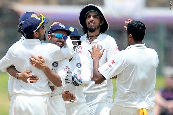 Ravichandran Ashwin Stars For India, while Dinesh Chandimal Brings Sri Lanka Back in 1st Test